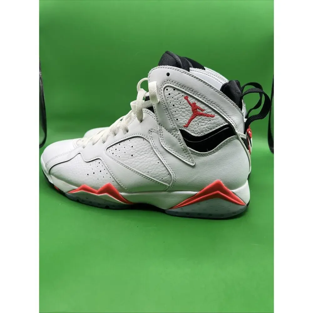 Air Jordan 7 Retro Men’s Size 10.5 White Infrared CU9307- 160 LACES HAVE STAIN